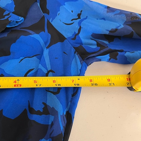 Caché Sheer Dark Floral Ruffle Career Sz S Button Down Front Blouse - Picture 9 of 11